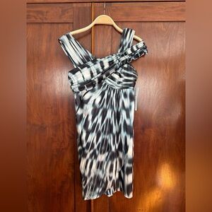 Sleeveless Blue, Black & White Patterned Women’s Dress